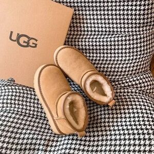 UGG Kids Tan Cozy Boots